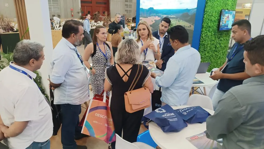 Governo do Tocantins atrai interesse de investidores com estande estratégico em evento de energia solar no Nordeste