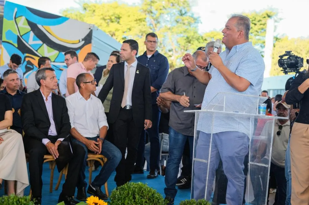 Senador Eduardo Gomes destaca protagonismo de Palmas ao se tornar a única capital do país com 100% da frota de ônibus zero-quilômetro