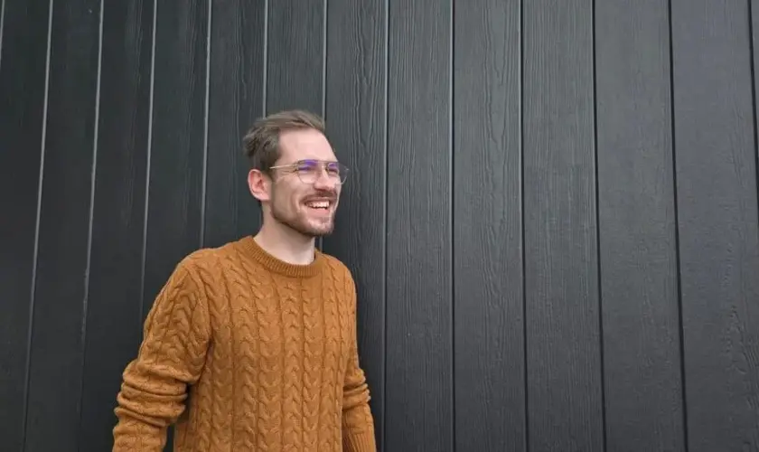 Jovem que fez pacto com demônio na infância é liberto após ouvir Deus: “Te restaurarei”