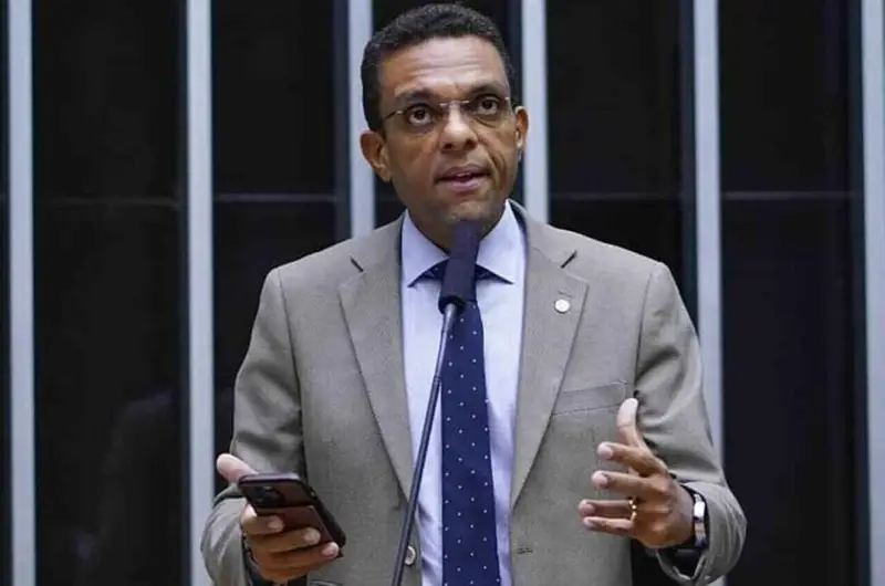 Otoni de Paula acusa governo Lula de encobrir escândalo no INSS e cobra investigação