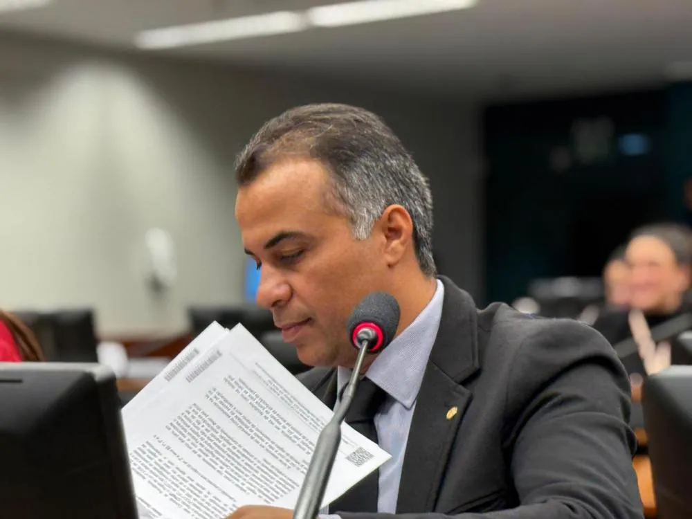 Deputado federal Filipe Martins, durante sessão na Câmara Federal 