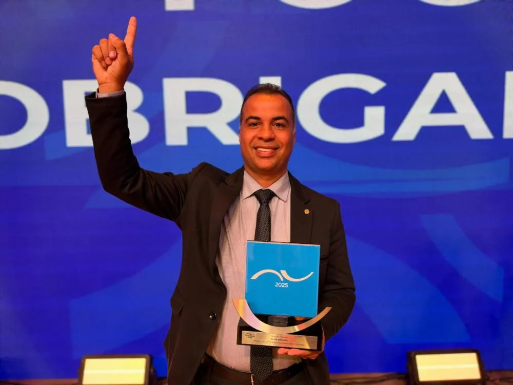 Filipe Martins é eleito o melhor deputado federal do Tocantins pelo voto popular no Prêmio Congresso em Foco 2025 