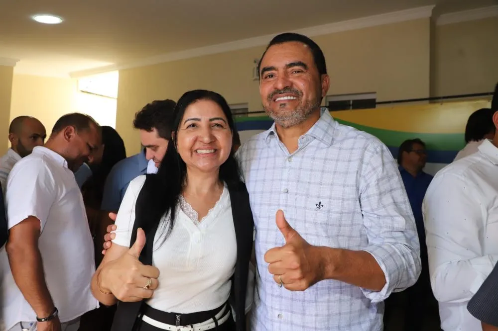 O governador do estado, Wanderlei Barbosa, apresentou e defendeu o nome da cantora evangélica Rosilene Martins como pré-candidata ao cargo de deputada federal.
