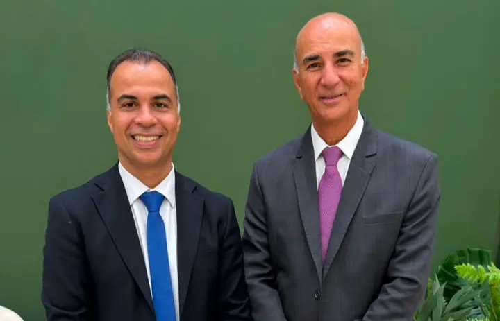 Filipe Martins participa de culto em ação de graças pelo aniversário do pastor Amarildo Martins