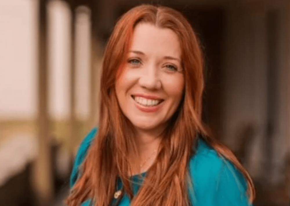 Mulher sobrevivente de aborto diz que Deus salvou a sua vida no ventre