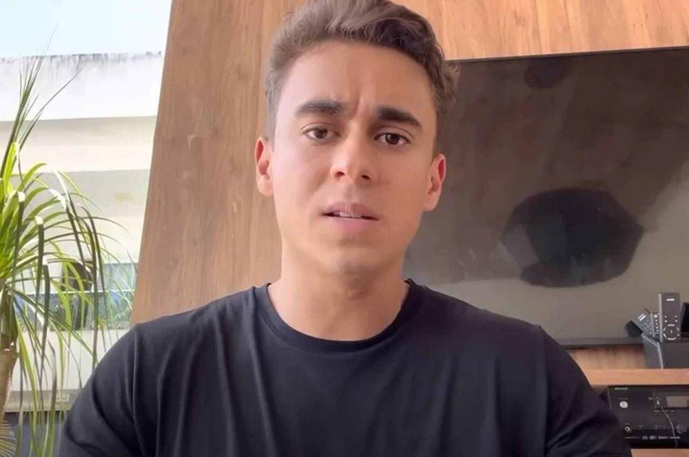Deputado federal Nikolas Ferreira volta às redes sociais, mas com “tornozeleira virtual”
