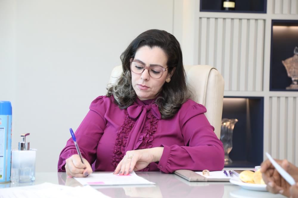Prefeita de Palmas promove mudanças no 1º e 2º escalões da Administração Municipal