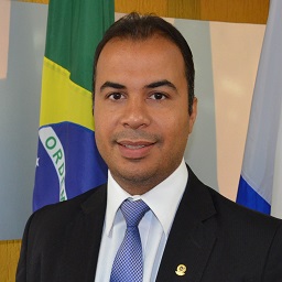 Filipe Martins será empossado nesta quarta-feira, 01 de fevereiro, como deputado federal em Brasília
