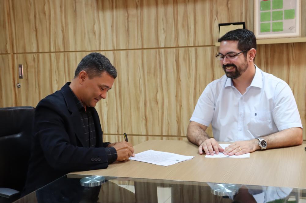 Ameto e IFTO assinam Termo de Cooperação e definem lançamento na Agrotins de edital de seleção para cursos na área de mineração