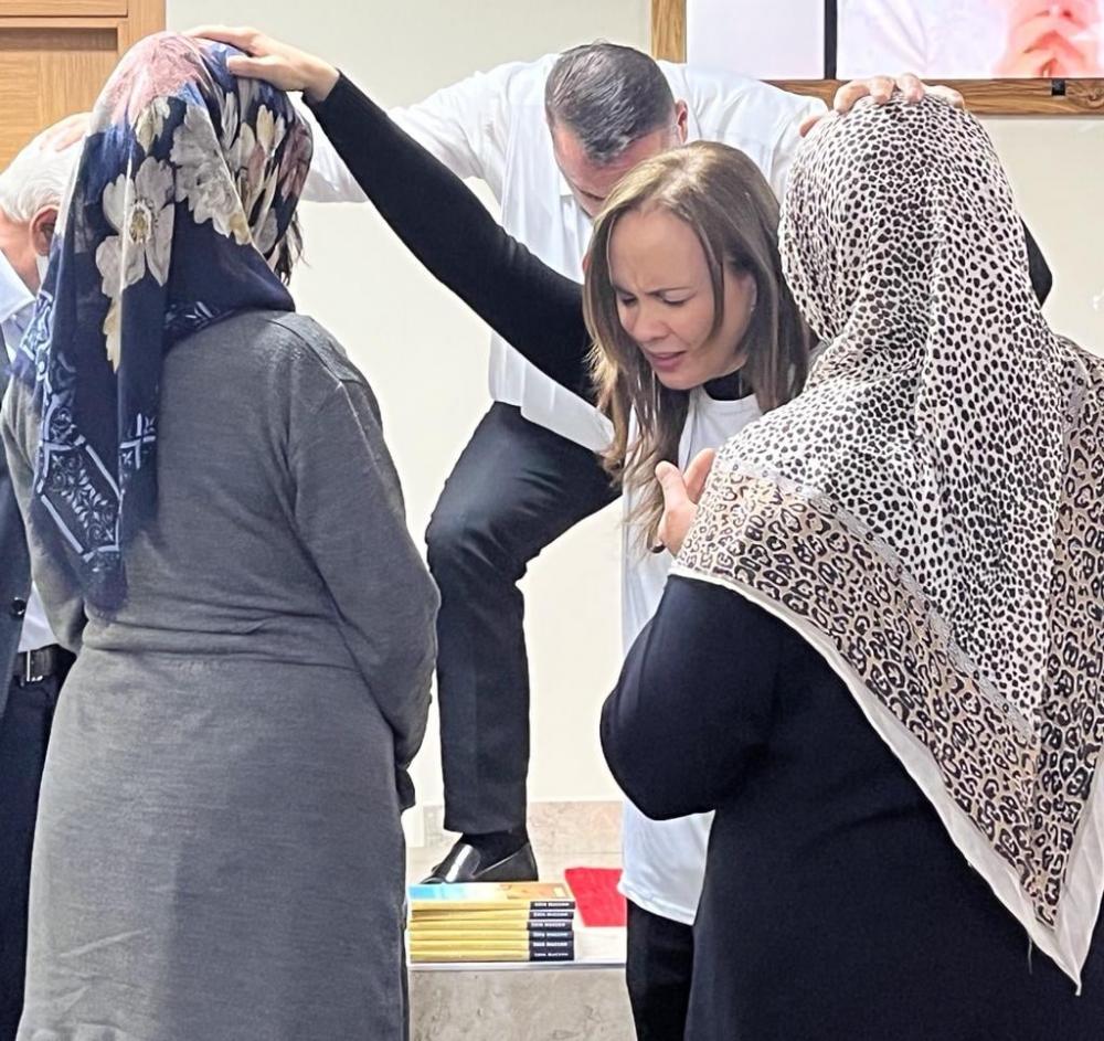 Missionários da Igreja Universal realizam trabalho humanitário na Turquia após desastre ocasionado por terremoto