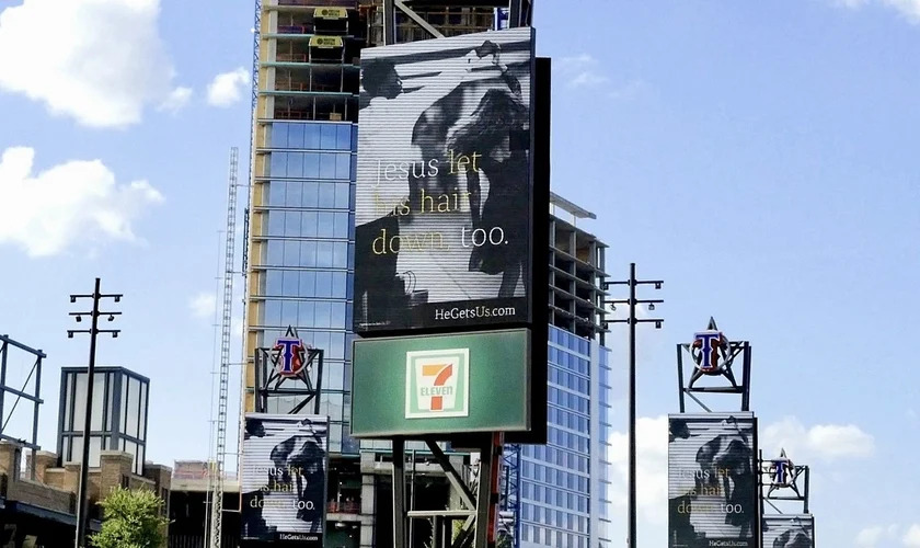 No Super Bowl, anúncios pregam sobre Jesus a milhões de pessoas