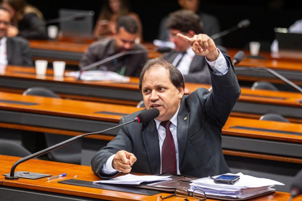 Eli Borges fala sobre o peso da atual Brasília