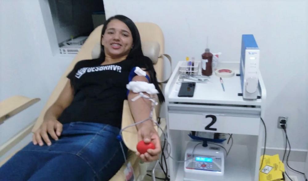 Jovens adventistas fazem doação de sangue em Porto Nacional