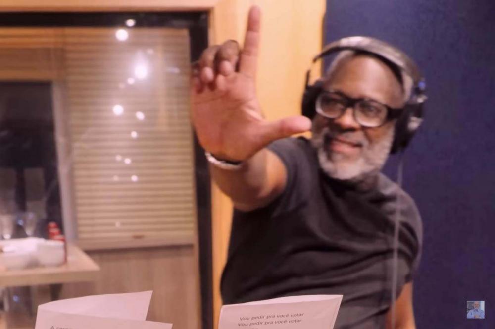 Cantor Kleber Lucas diz que a Igreja é racista por ser contra o Carnaval