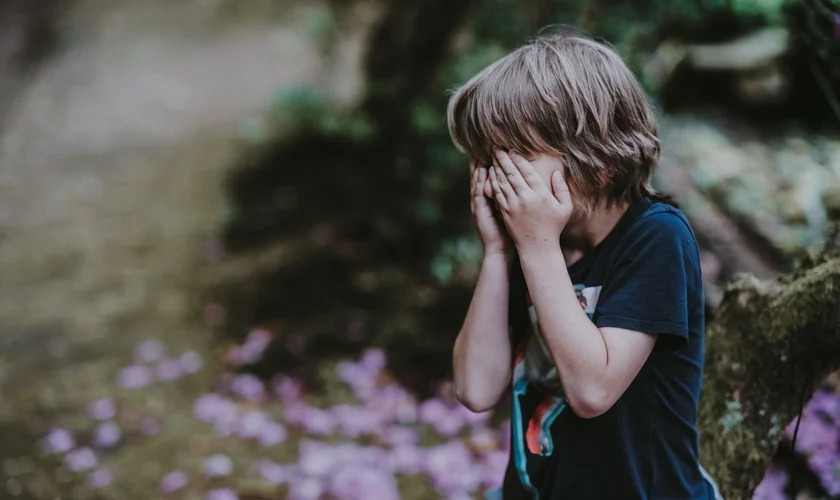 Pais relatam que mudança de gênero prejudicou saúde mental dos filhos
