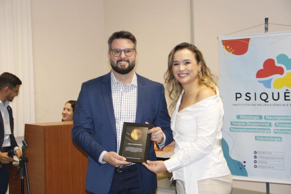 Deputado Eduardo Mantoan recebe selo 