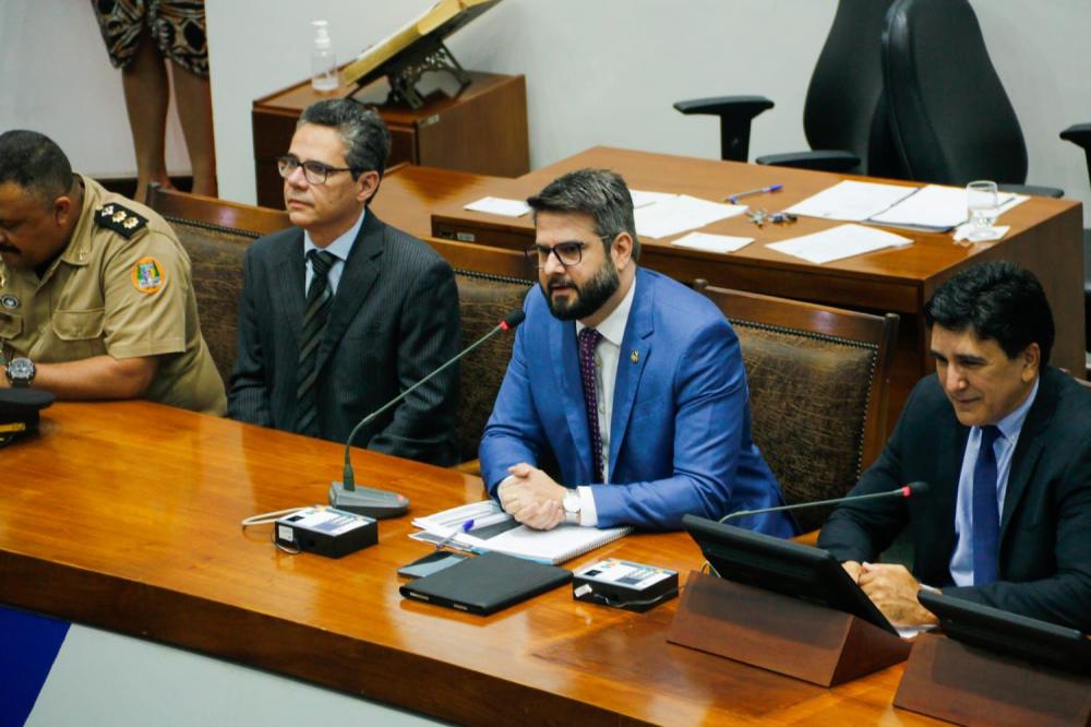 Deputado Eduardo Mantoan promove debate contra violências nas escolas 