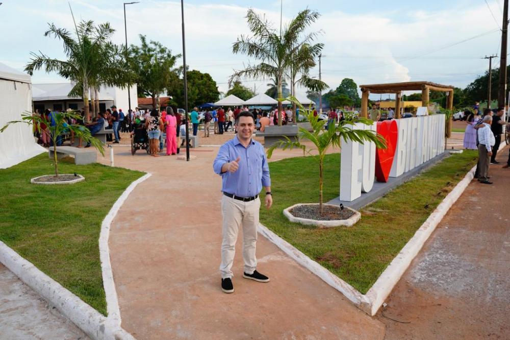 Bielândia inaugura praça e abatedouro construídos com recursos destinados por Tiago Dimas