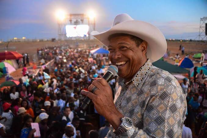 Sessão Solene será realizada pela Câmara dos Deputados em homenagem aos 25 anos da Igreja Mundial do Poder de Deus