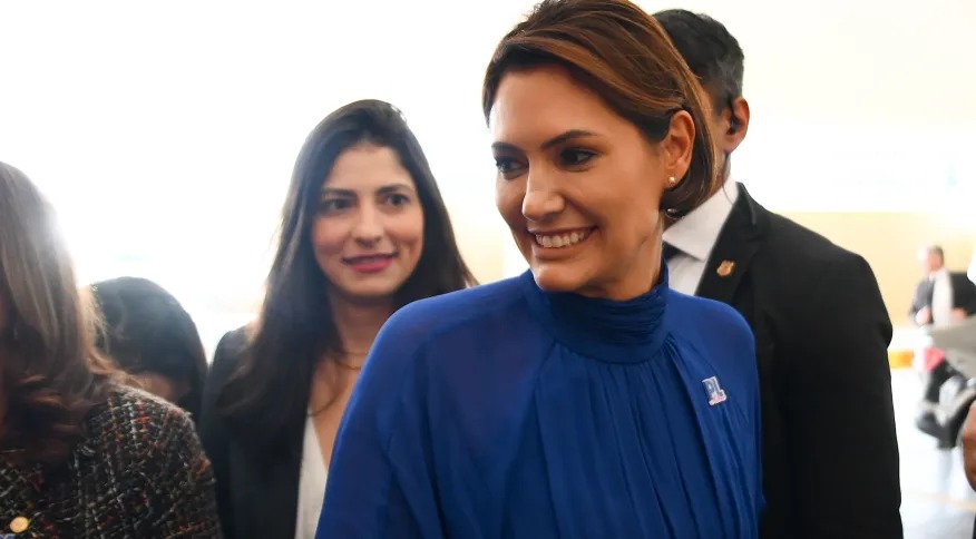 Michelle Bolsonaro deixa em aberto possibilidade de se candidatar a um cargo